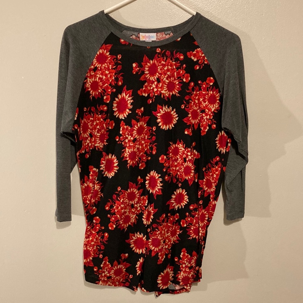 Lularoe Randy Black Red Flowers Grey Sleeve